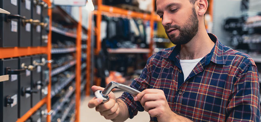 Locksmith For Retail Stores Lockout Services in Glendora, California